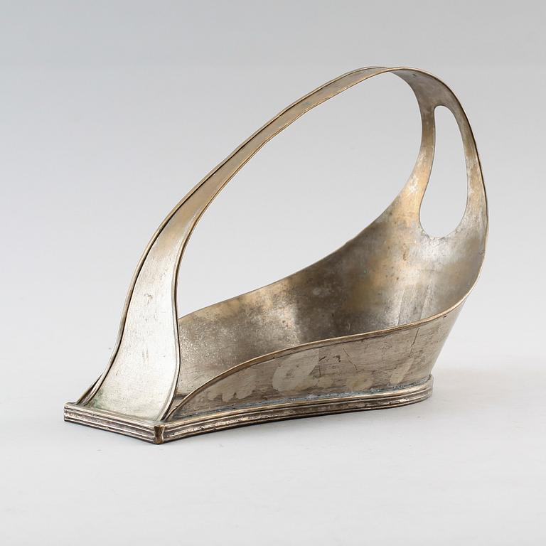 FLASKSTÄLL, försilvrad mässing, 1800-talets andra hälft.