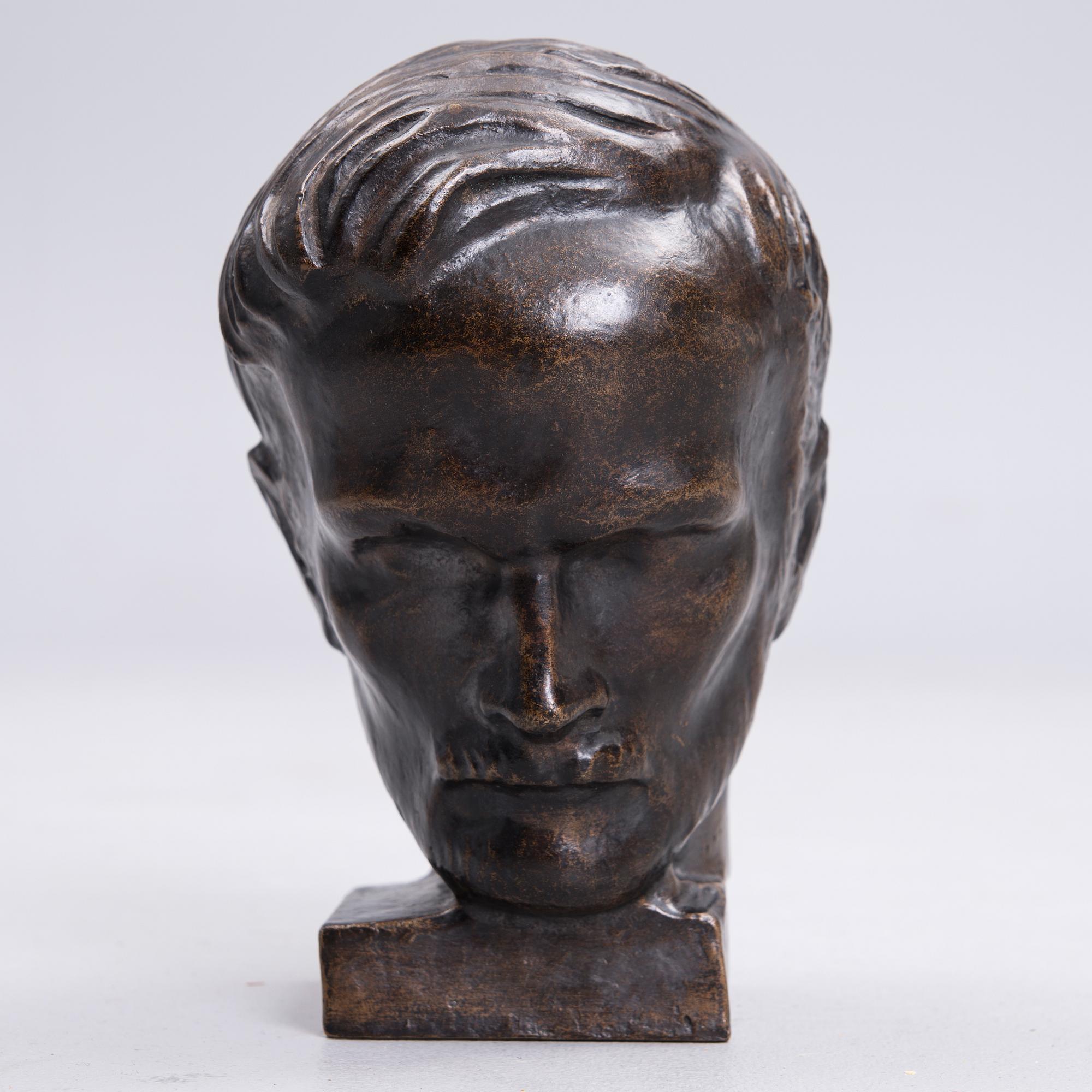 WÄINÖ AALTONEN, brons, signerad och daterad 1933.