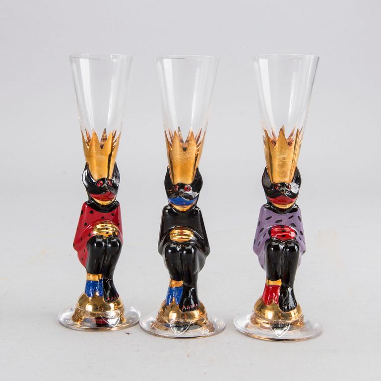 GUNNAR CYRÉN, a set of 7 snaps glass for the Nobel service.