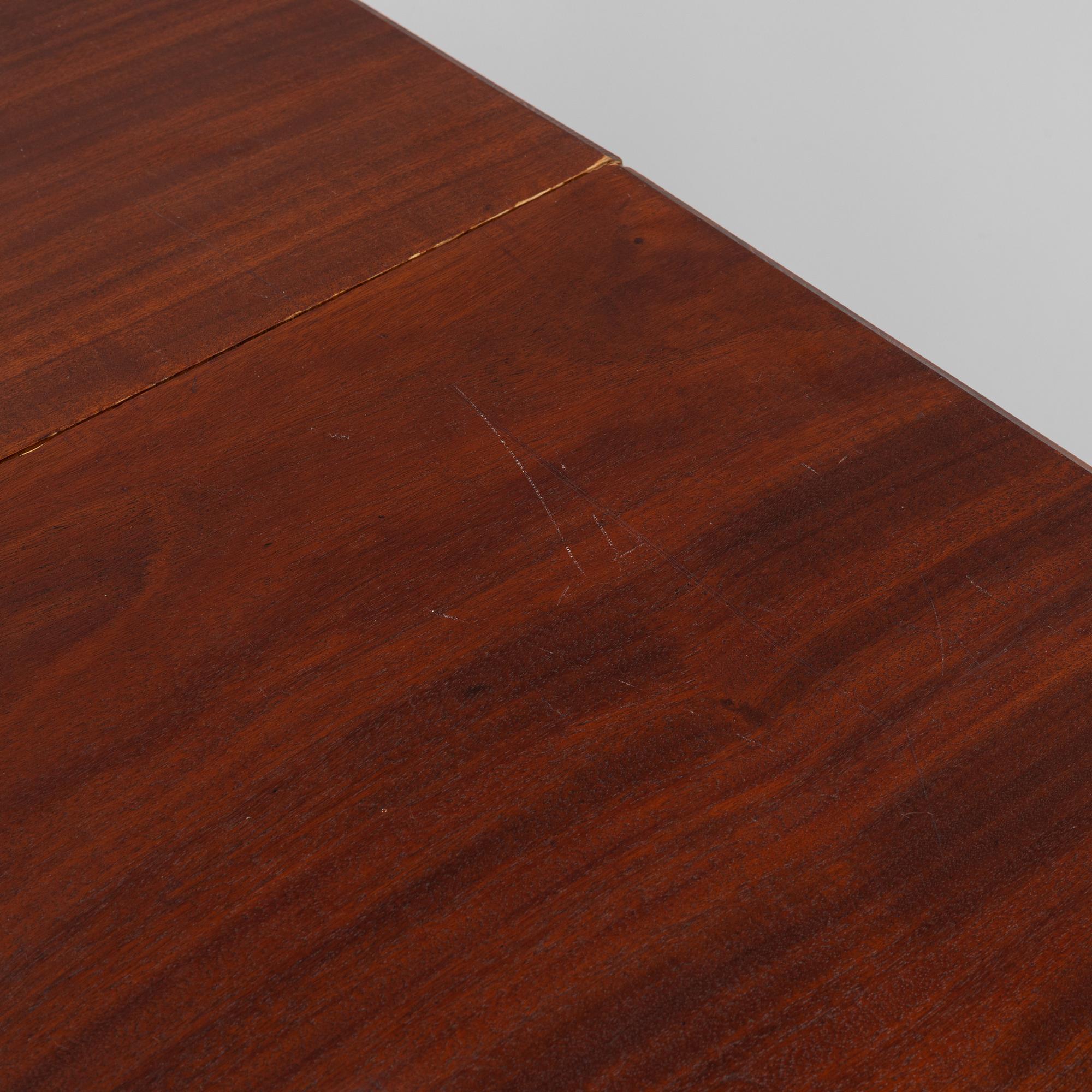 Matbord, 1900-talets mitt.