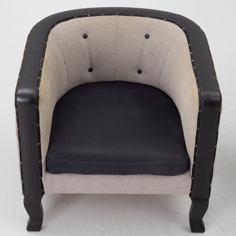 A pair of armchairs, first half of the 20th century.