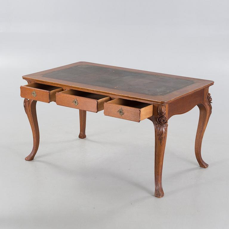 A desk from around year 1900.