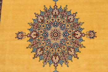 Matta, Old Isfahan, part silk, ca 311 x 201 cm.