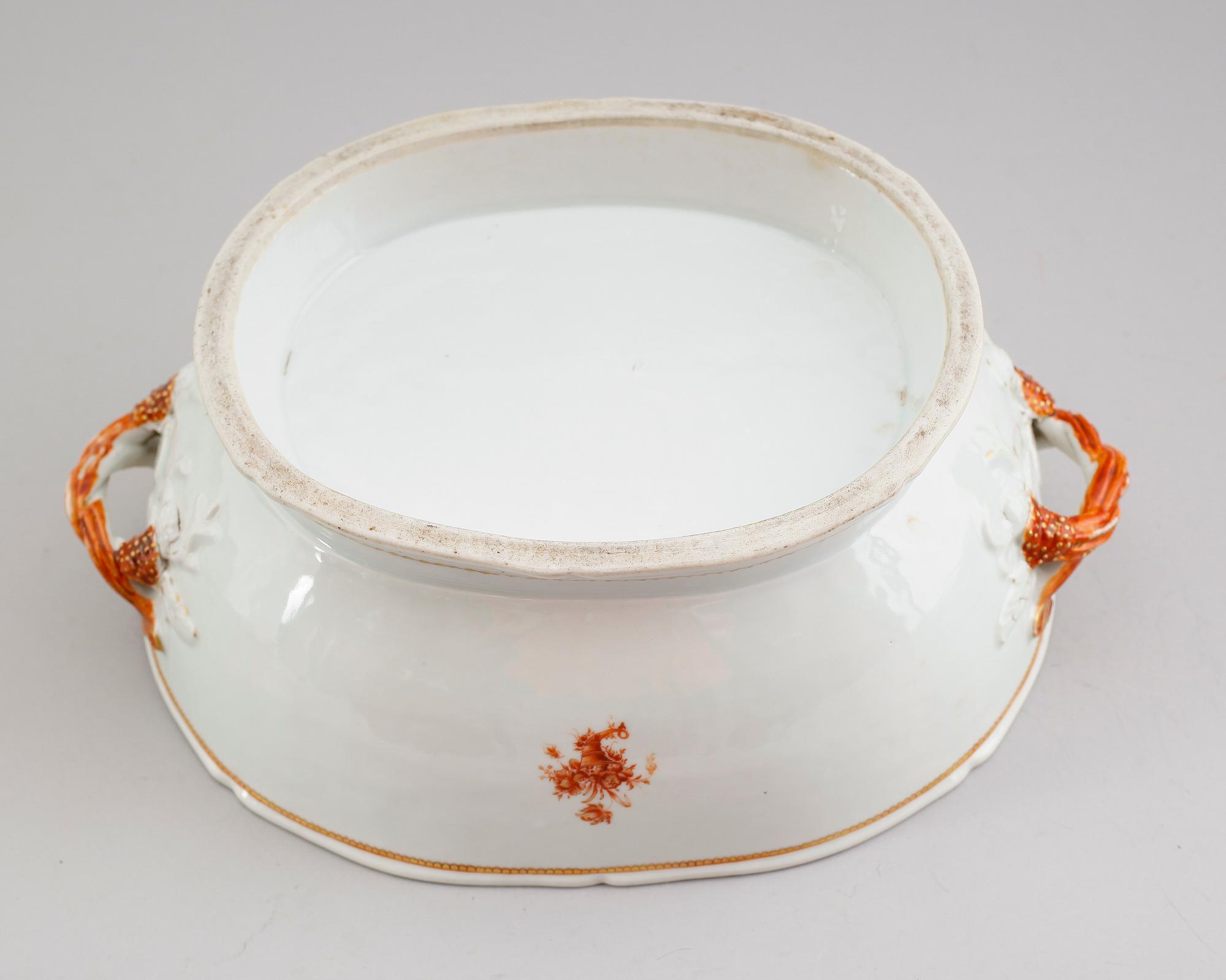 TERRIN, porslin, Kina, Qianlong 1736-1795.