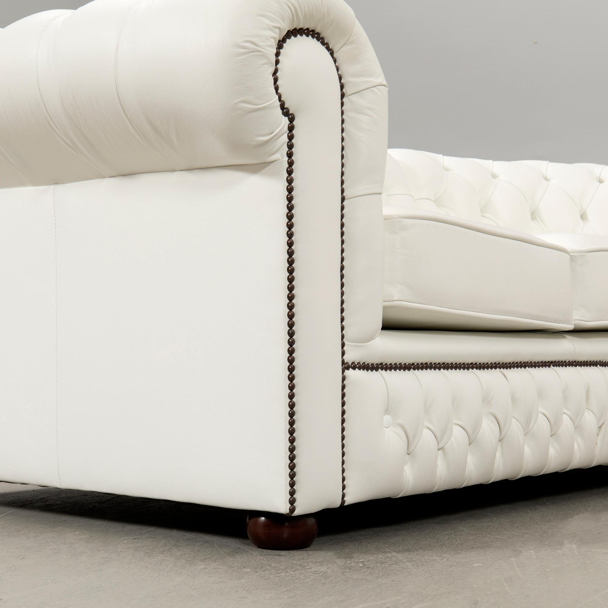 Hörnsoffa, England modern tillverkning.