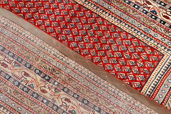 A carpet, Sarouk - Mir, ca 380 x 274 cm.