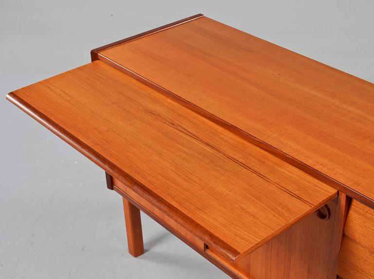 SIDEBOARD, 1950-tal.