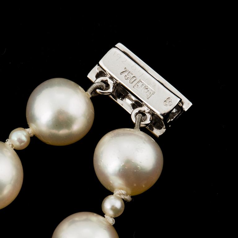 PEARL BRACELET, 2 strands of Akoya pearls with small pearls in between.