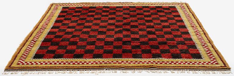 A knotted pile carpet, c. 269 x 244 cm, Norrbottens Läns Hemslöjd.