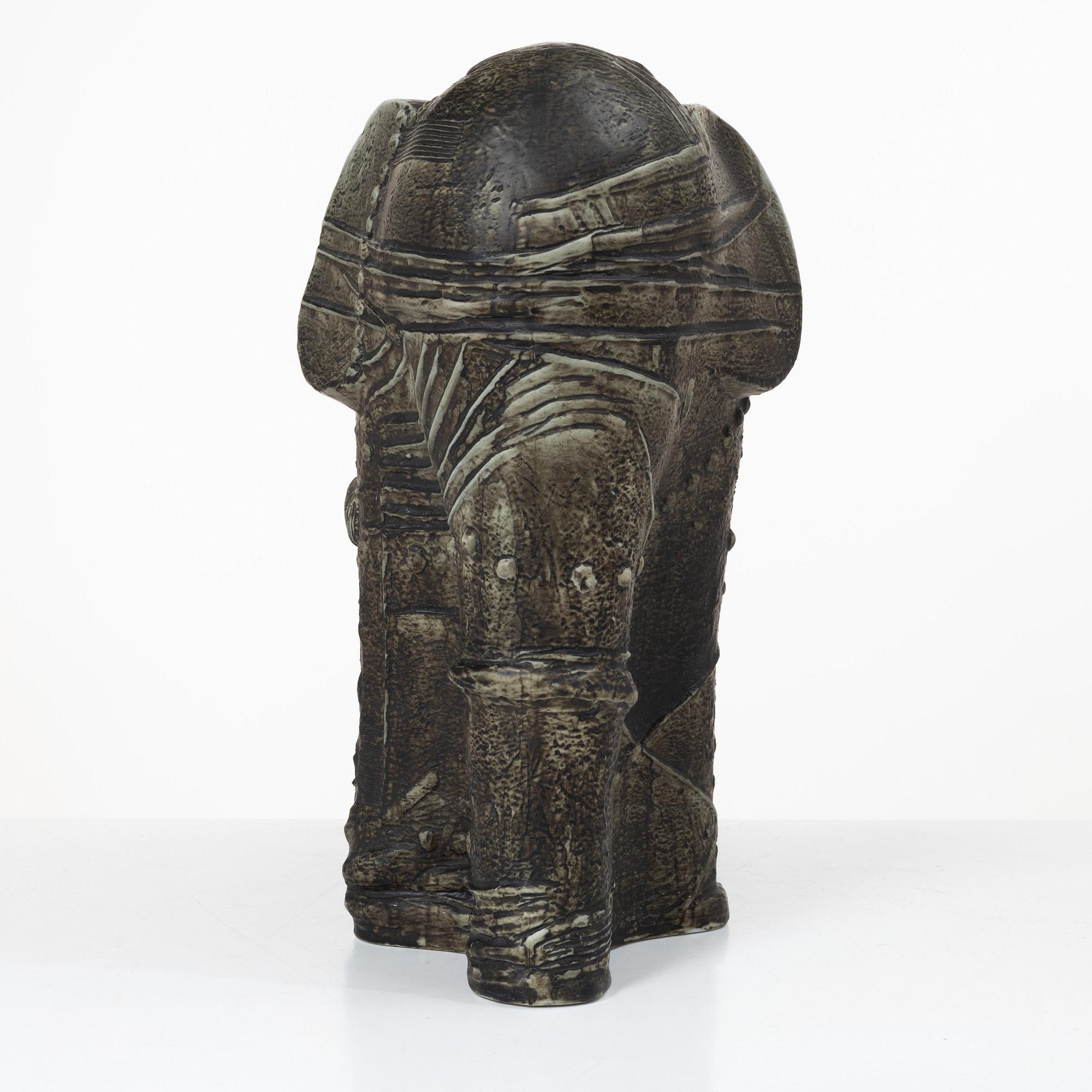 Bertil Vallien, Skulptur, elefant, ur "Terra"-serien, Rörstrand.