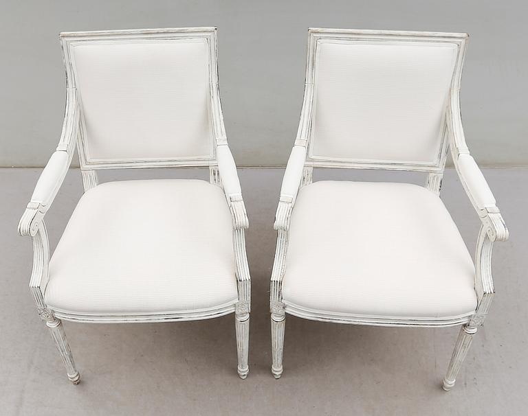 KARMSTOLAR, 1 par, gustaviansk stil, 1900-talets andra hälft.