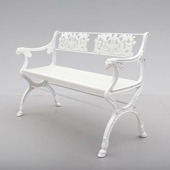PARKSOFFA, gjutjärn, efter Karl Friedrich Schinkel, 1900-talets andra hälft.
