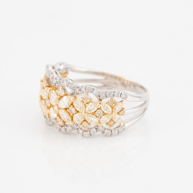 Ring, 18K white gold with yellow marquise-cut and white brilliant-cut diamonds.