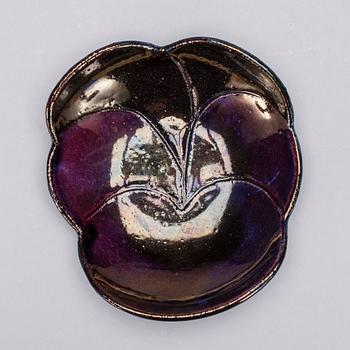 FAT, keramik, "Violetta", Birger Kaipiainen, Arabia, 1900-talets slut.