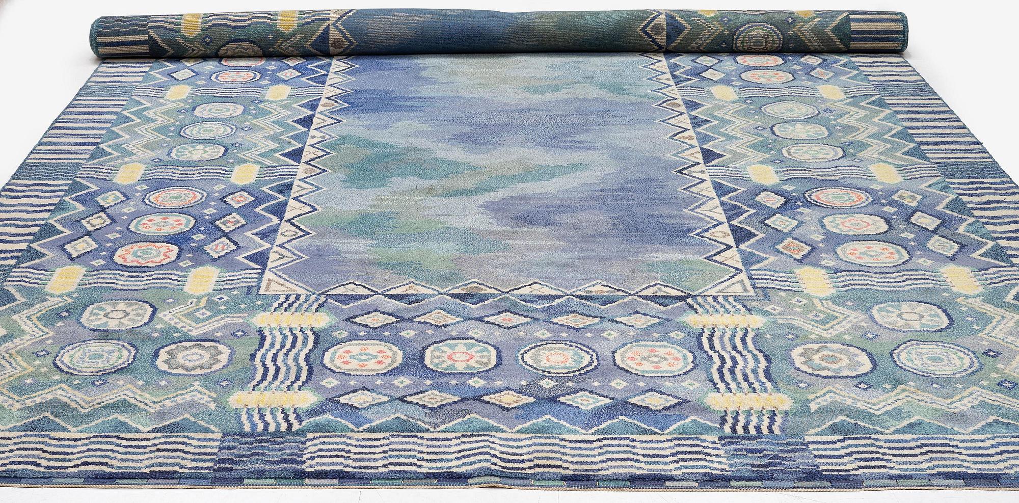 Margareta Sundbom Eichenholz, a knotted pile, 'Skogen och älven' carpet, Gävleborgs Läns Hemslöjdsförening, c. 710 x 384 cm.
