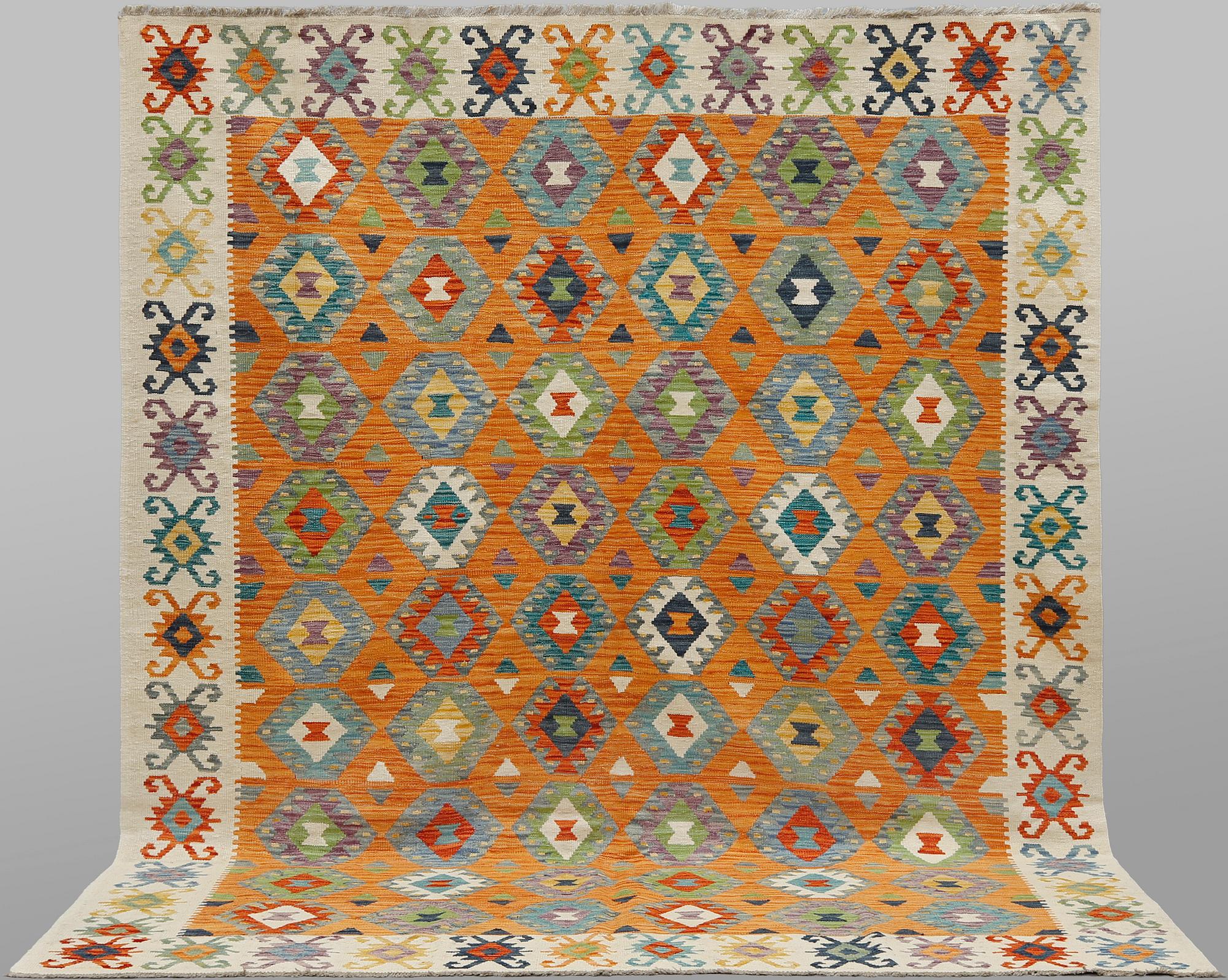 Matta, Kelim, ca 300 x 246 cm.