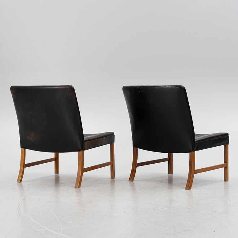 Chairs, a pair, mid-20th century.