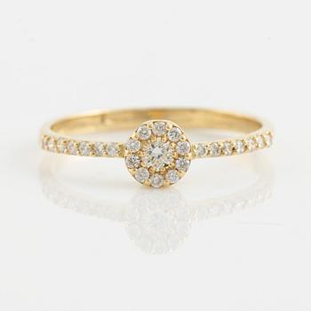 Brilliant cut diamond ring.