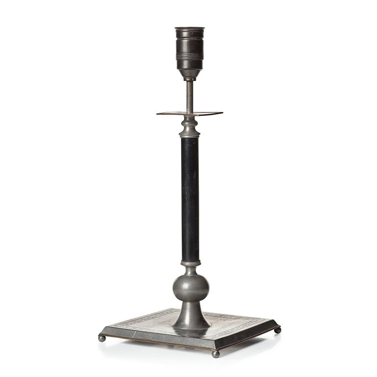 Estrid Ericson, bordslampa, modellnummer 461, Firma Svenskt tenn, Stockholm 1928.