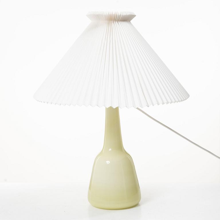 Bordslampa, 1900-talets mitt.