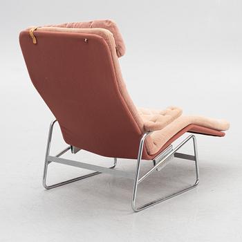 Sam Larsson, a 'Fenix' recliner, Dux.