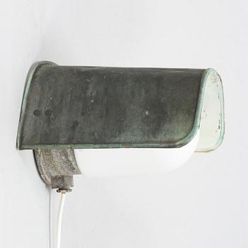 An industrial wall light, manufacturer Sähköliikkeiden Oy (SLO), Finland 1930s-1940s.