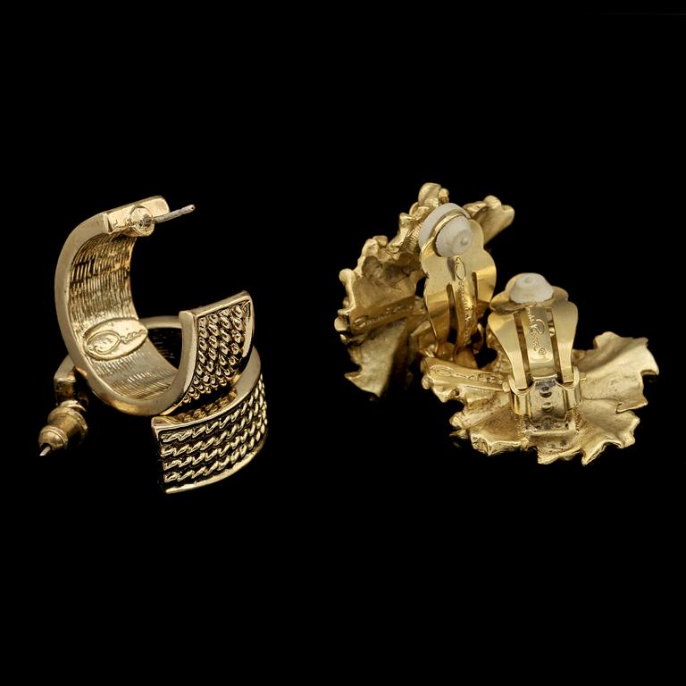 ÖRHÄNGEN, 2 par, stämpelmärkta Oscar de la Renta, 1900-tal.