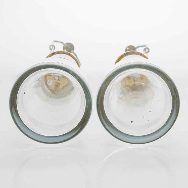 Maire Gullichsen, A pair of 1990s tablelamps for Artek.