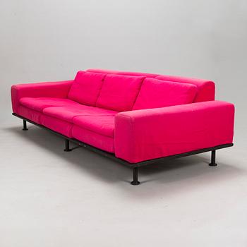 Yrjö Kukkapuro, a 'Variatio' sofa for Haimi, around 1970. Design year 1969.