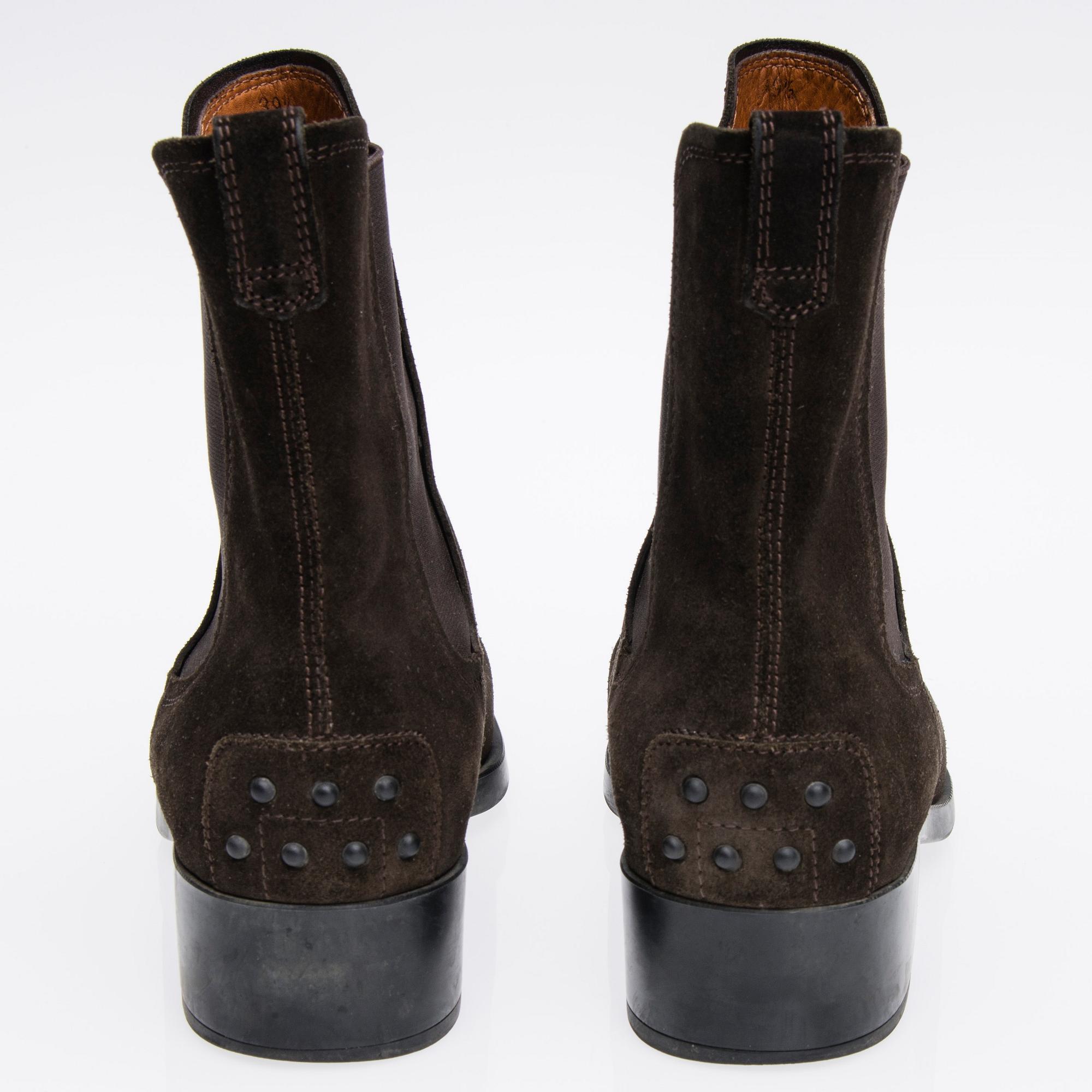 SKOR, Tod's.