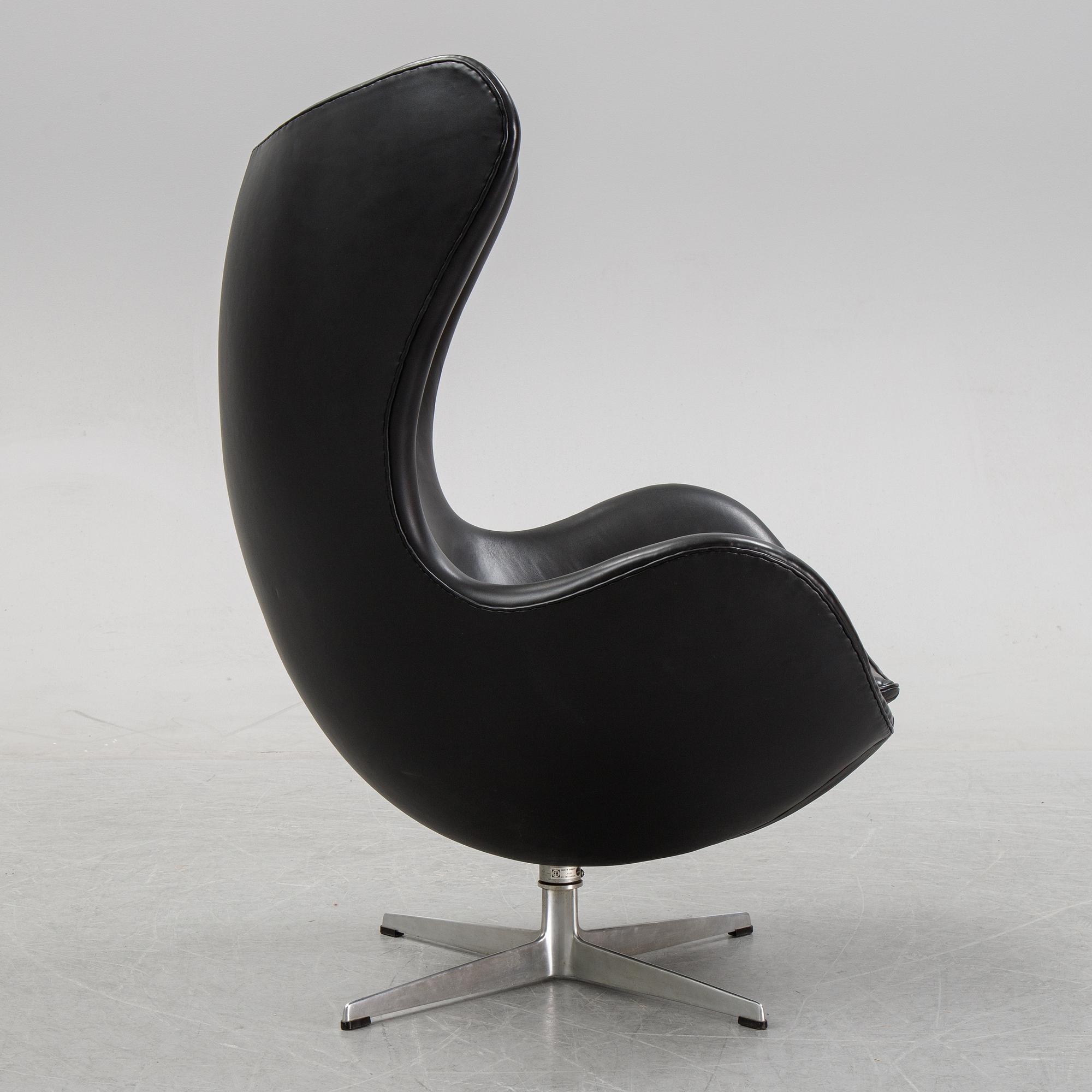Arne Jacobsen, , "Ägget", fåtölj, model 3316, Fritz Hansen, Danmark.