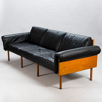 YRJÖ KUKKAPURO, a late 1970s 'Ateljee' sofa manufactured by Haimi.