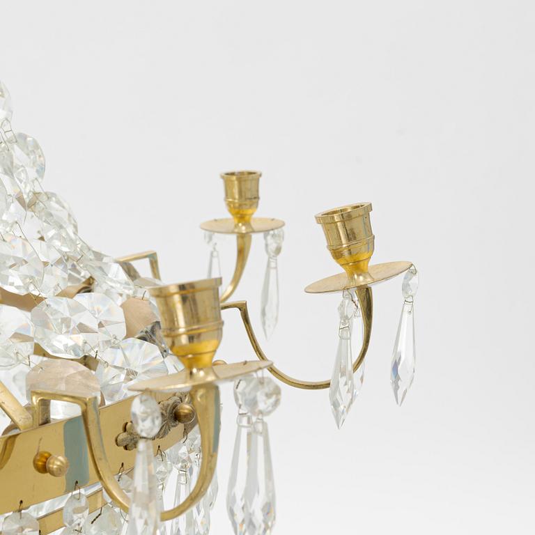 A contemporary Empire style chandelier for 10 candles.