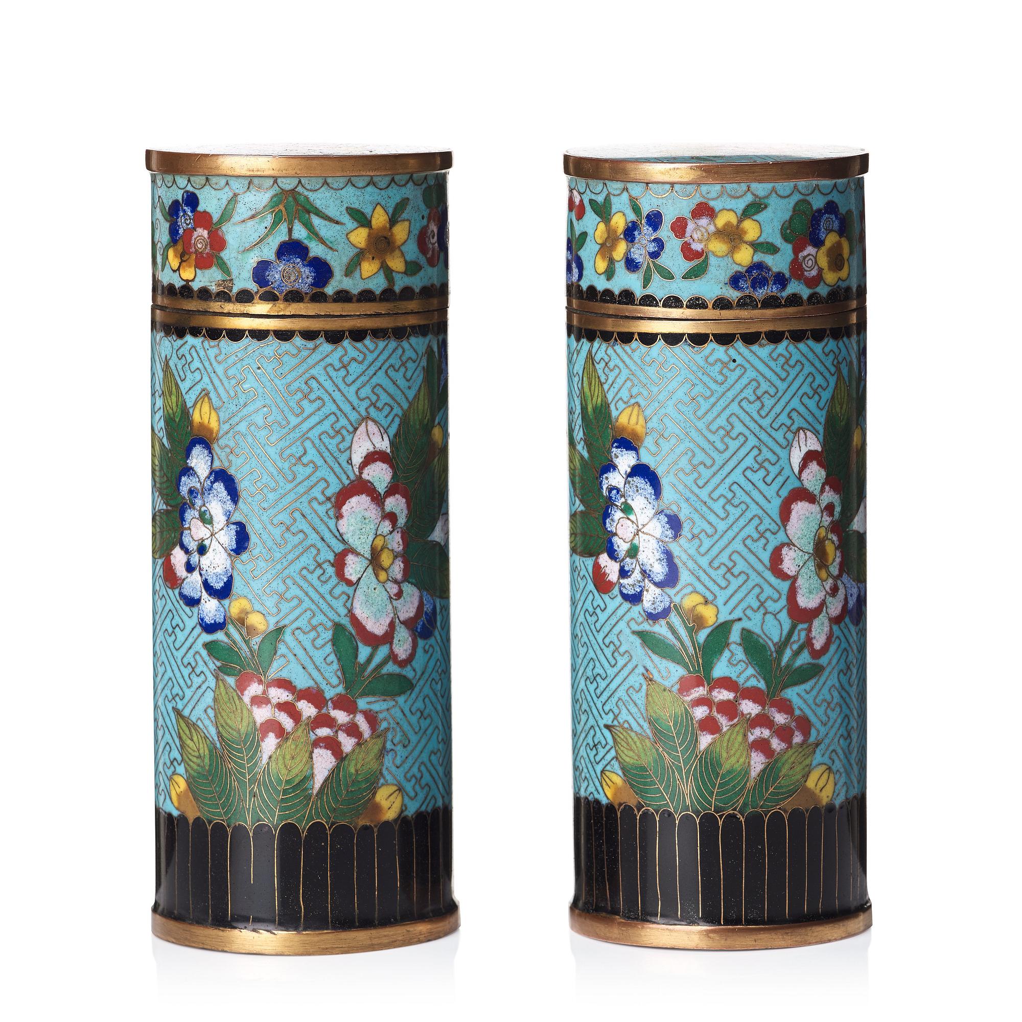 A set of two cloisonné boxes with cover, Qing dynastin 19th Century.