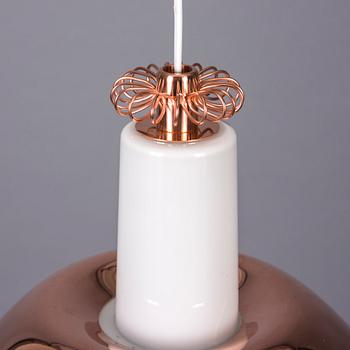 TAKLAMPA, Paavo Tynell, märkt Idman. Höjd 30 cm.