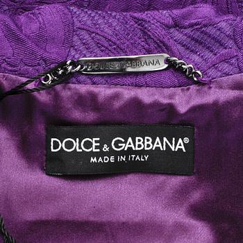 DOLCE & GABBANA, a purple silk and cotton coat with detachable fur collar, size 38.