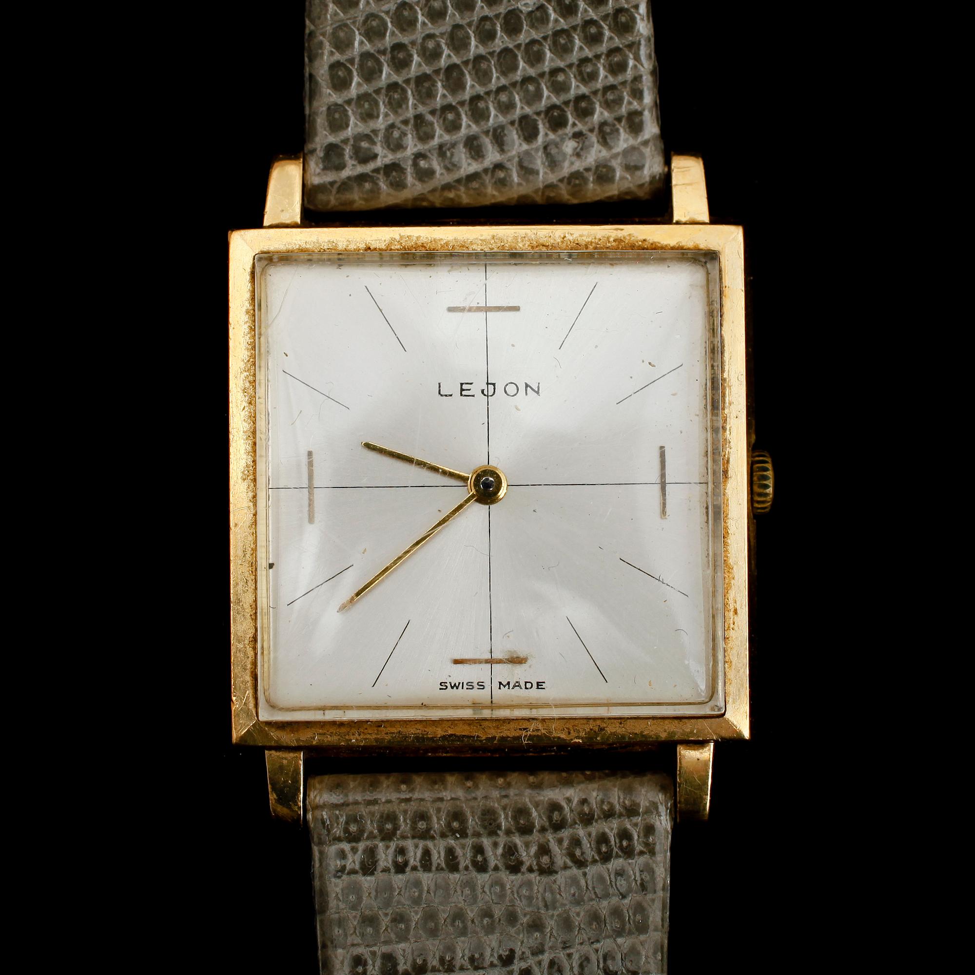 ARMBANDSUR, 18 k guld, Lejon, 1970-tal.