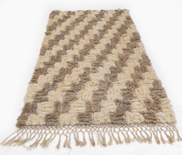 Ingrid Hellman-Knafve, enligt uppgift, vävnad, ca 195 x 100 cm.