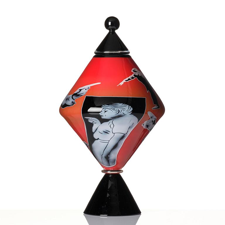 Peter Hermansson, "The Search", a unique lidded glass goblet in graal technique, AKTAS Artglass, Sweden 2010.