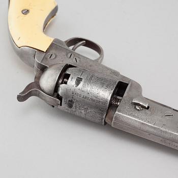 A Colt Navy revolver, m/1851.