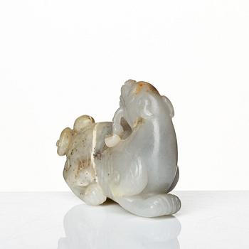 Mytologisk best med lingzhisvamp, nefrit. Sen Qing dynasti.