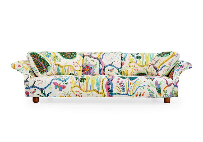 A Josef Frank 'Liljevalchs' sofa, Svenskt Tenn.