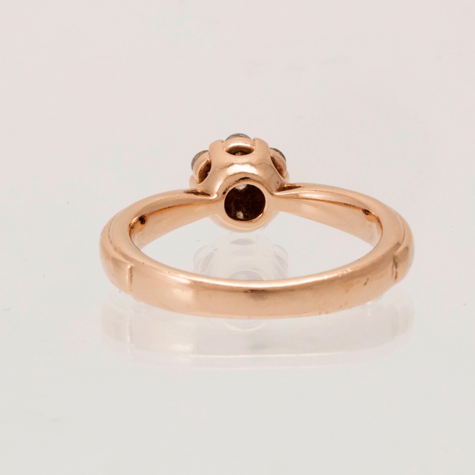 A 14K gold ring "Venice" set with round brilliant cut diamonds, Glamira.