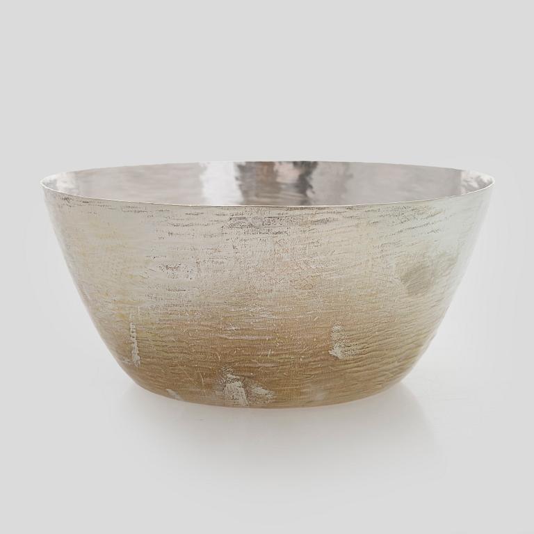Tapio Wirkkala, A silver bowl, Kultakeskus Hämeenlinna 1979.