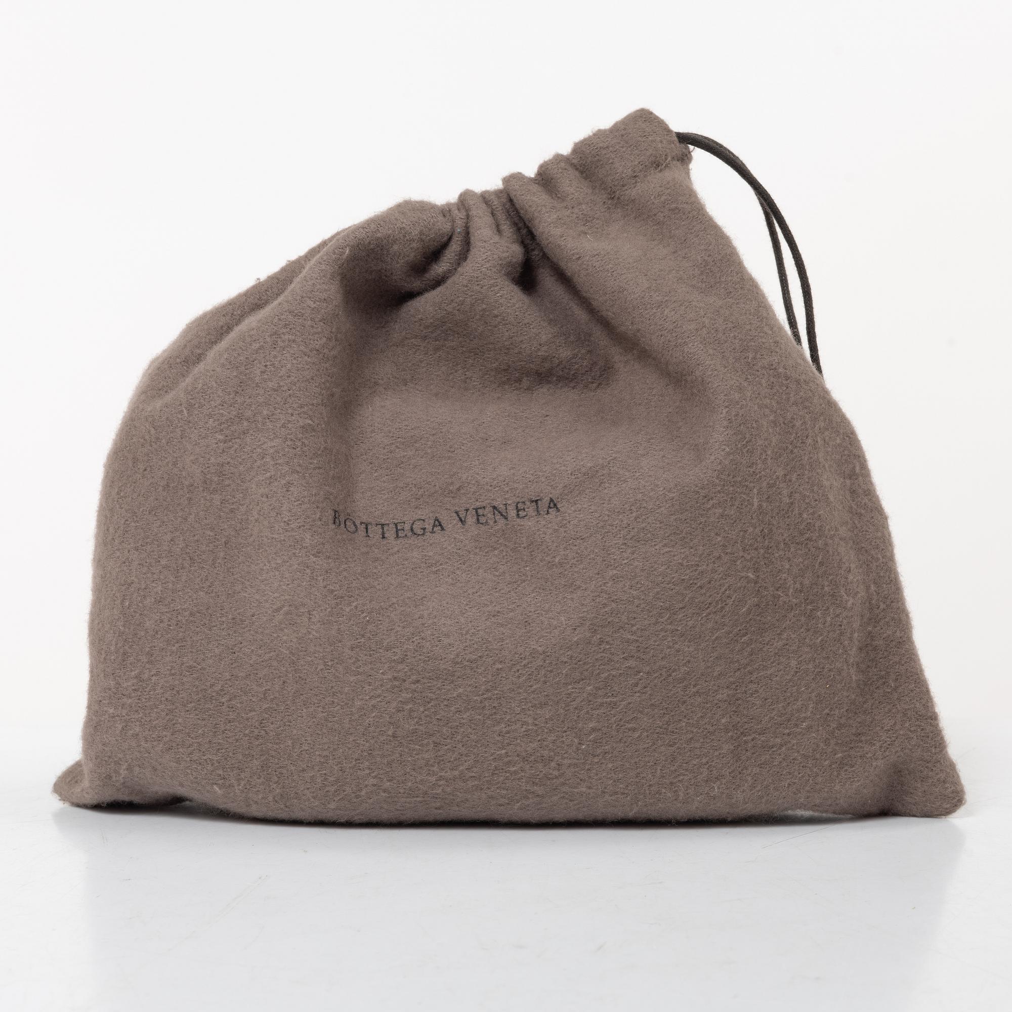 Bottega Veneta clutch, "Knot".
