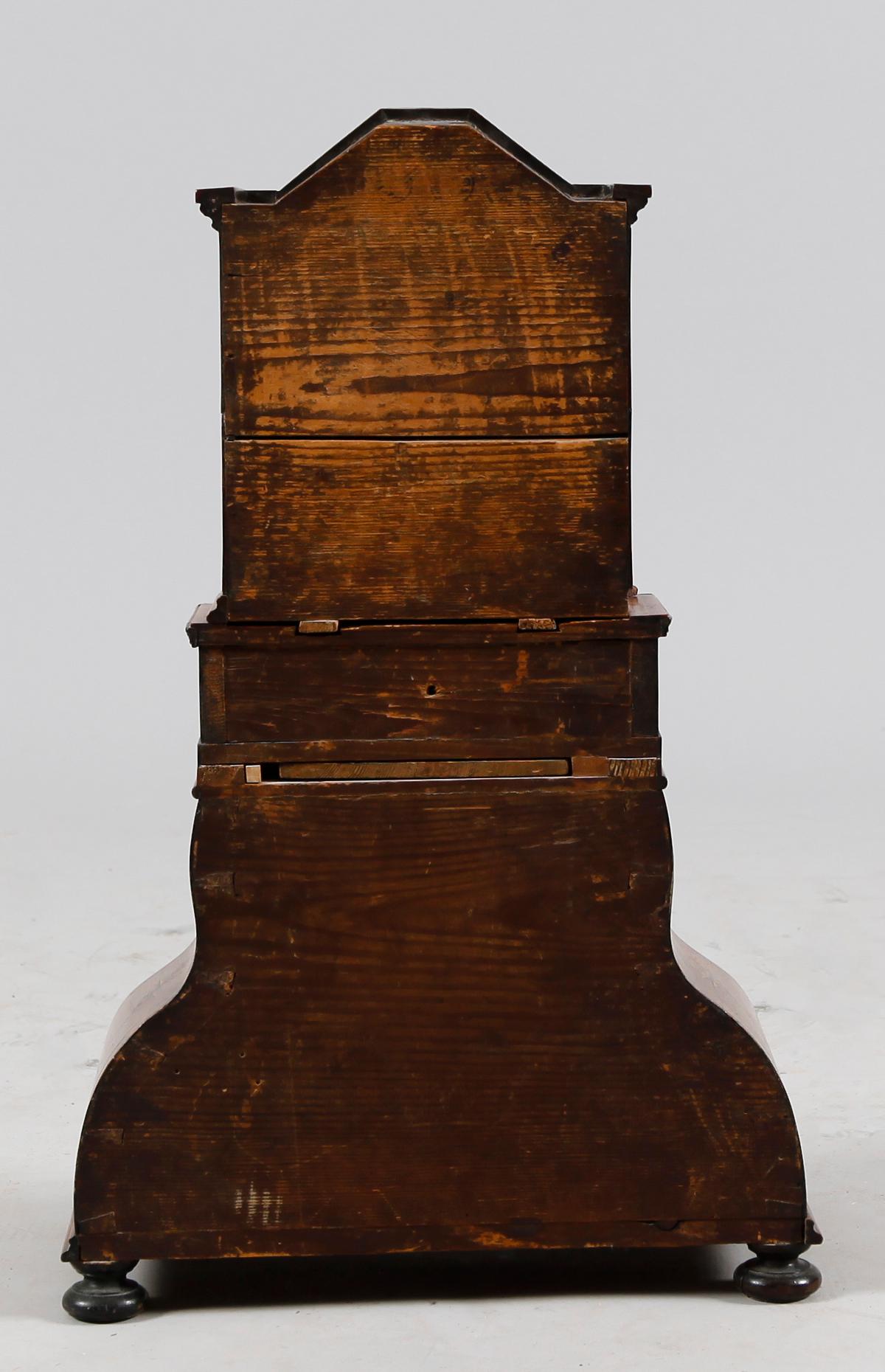 MINIATYRSKÅP, barock, 1700-tal.