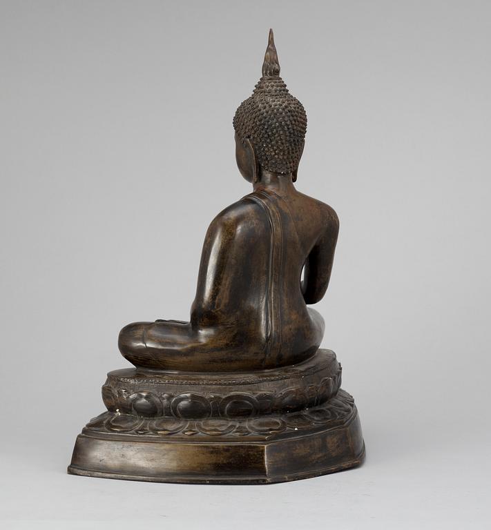 BUDDHAFIGUR, brunpatierad  brons, trol Thailand 1800/1900-tal.