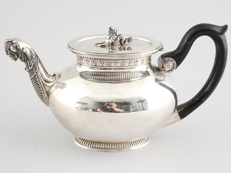 A silver coffee set by JMJ in Gothenburg.