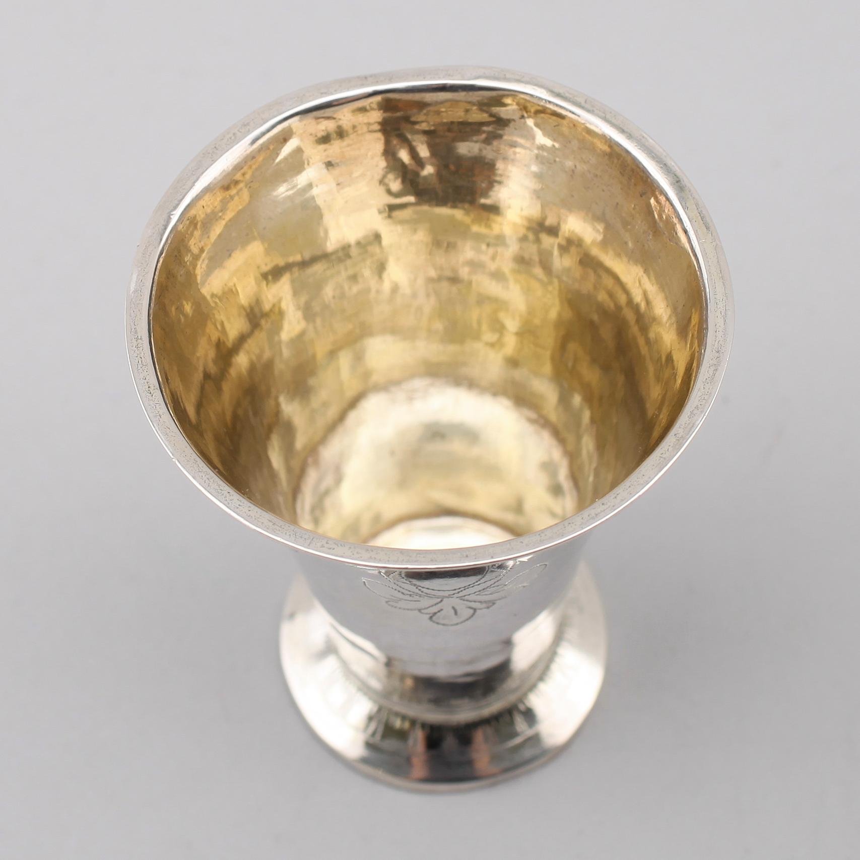 BÄGARE, silver, Petter Wikström, Härnösand 1811. Vikt ca 33 gram.