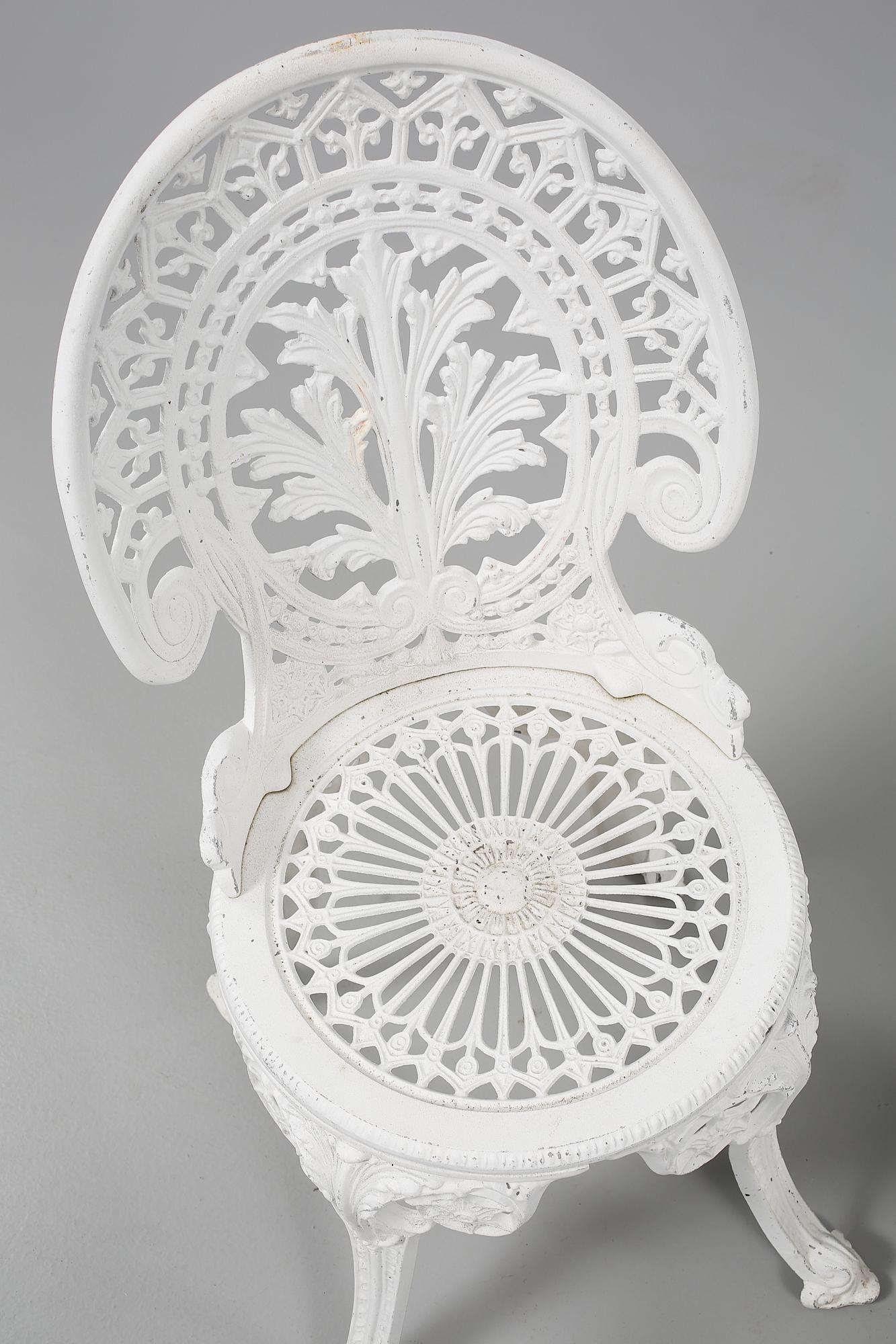 TRÄDGÅRDSMÖBLER, 5 delar, 1900-talets andra hälft.